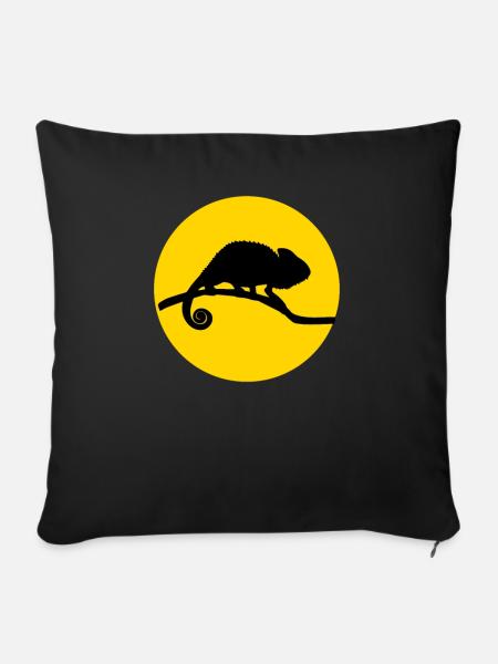chameleon and moon - Sofakissenbezug 45 x 45 cm - Schwarz
