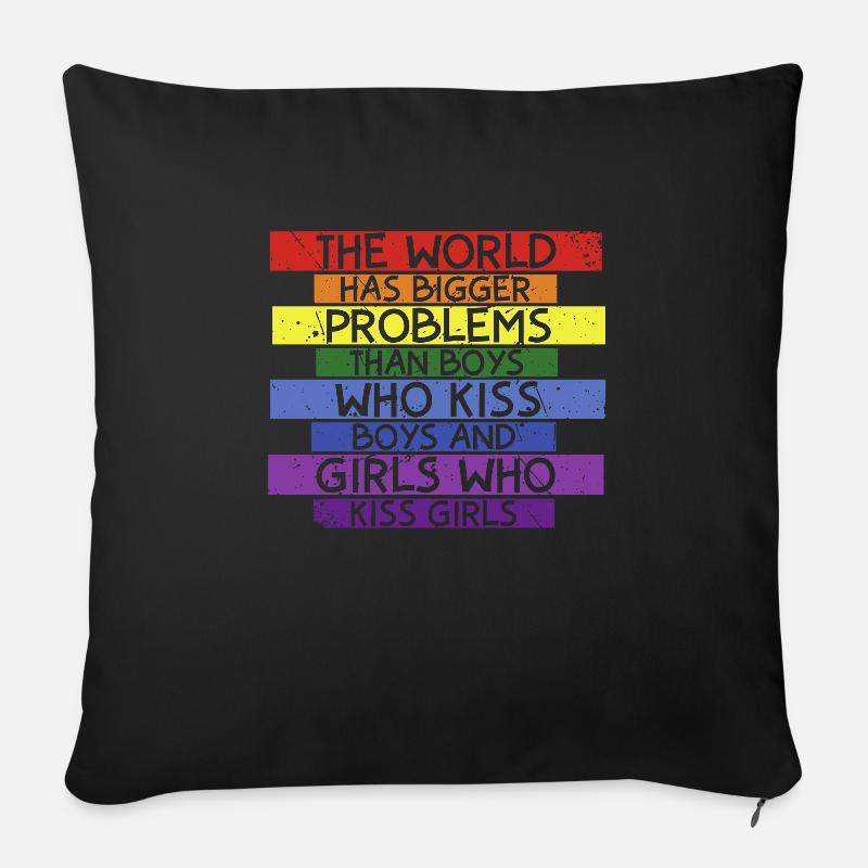 the world has bigger problems - ANTI LGBT - Housse de coussin décorative 45 x 45 cm - noir