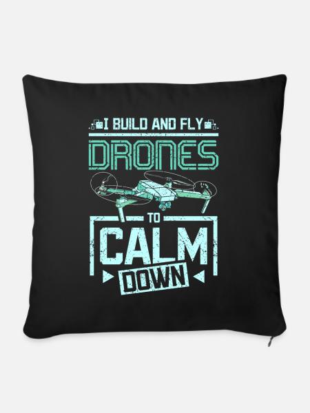 Fly drones to calm down - Sofakissenbezug 45 x 45 cm - Schwarz