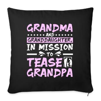 Grandma and granddaughter tease grandpa - Sofa pillowcase 17,3'' x 17,3'' (45 x 45 cm) - black - Front