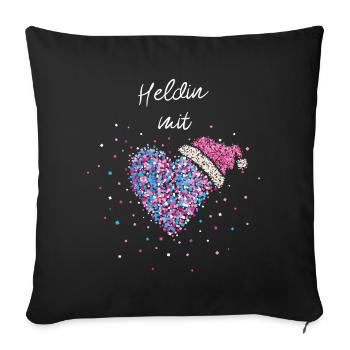 Heldin mit Herz Weihnachtsoutfit Nikolausmütze - Sofakissenbezug 45 x 45 cm - Schwarz - Vorne