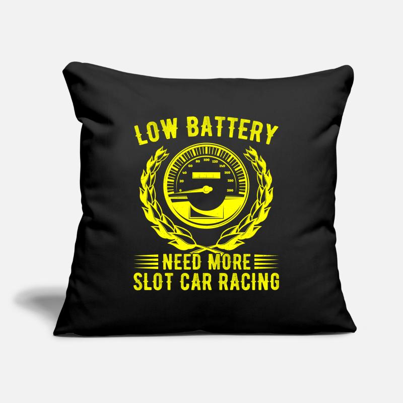 Batterie faible besoin de plus de cadeau de course de voitures de course de voitures à sous Housse de coussin décorative 45 x 45 cm