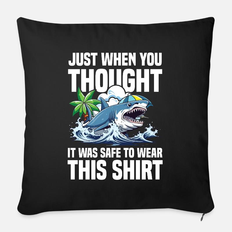 Just When You Thought It Was Safe - Sofakissenbezug 45 x 45 cm - Schwarz