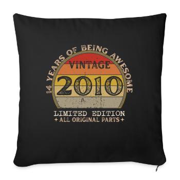 Born in 2010 - Vintage 2010 Retro Birthday - Sofa pillowcase 17,3'' x 17,3'' (45 x 45 cm) - black - Front
