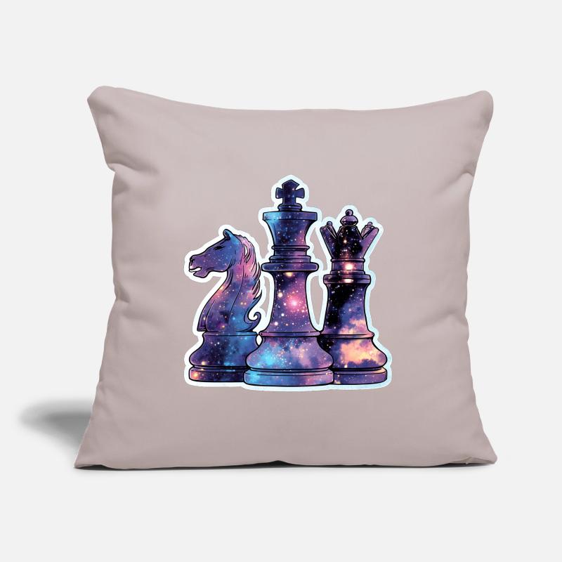 Pièces d’échecs dans l’espace – Galaxy Nebe Housse de coussin décorative 45 x 45 cm
