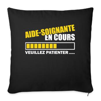 aide soignante en cours / bientôt aide-soignante - Housse de coussin décorative 45 x 45 cm - noir - Devant