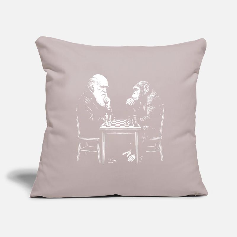 Darwin joue aux échecs avec un singe - Jeu d’évolution Housse de coussin décorative 45 x 45 cm