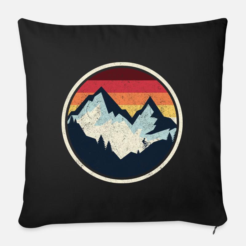 Retro Ridge Sunset Mountainbike - Sofakissenbezug 45 x 45 cm - Schwarz