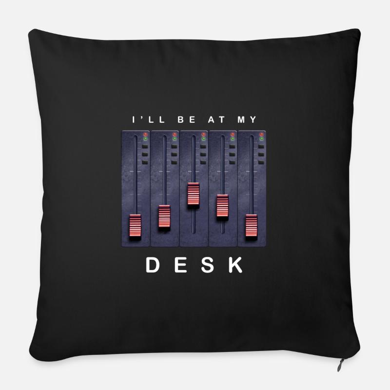 Ich bin an meinem Schreibtisch Mischpult Design - Sofakissenbezug 45 x 45 cm - Schwarz