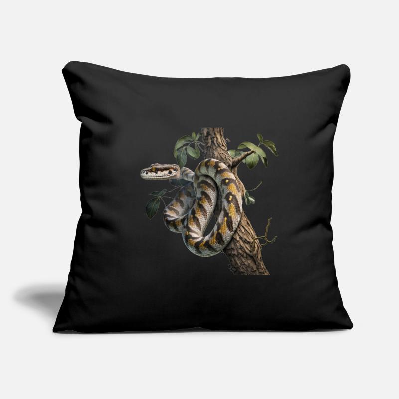 Python dans l’arbre : un animal majestueux Housse de coussin décorative 45 x 45 cm