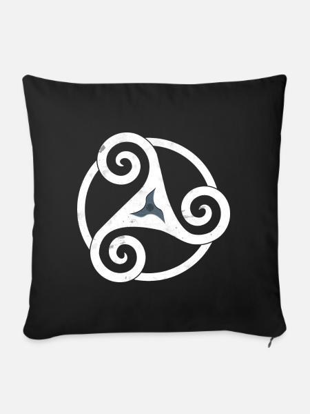 Triskele weiß gestanzt keltische Spirale - Sofakissenbezug 45 x 45 cm - Schwarz