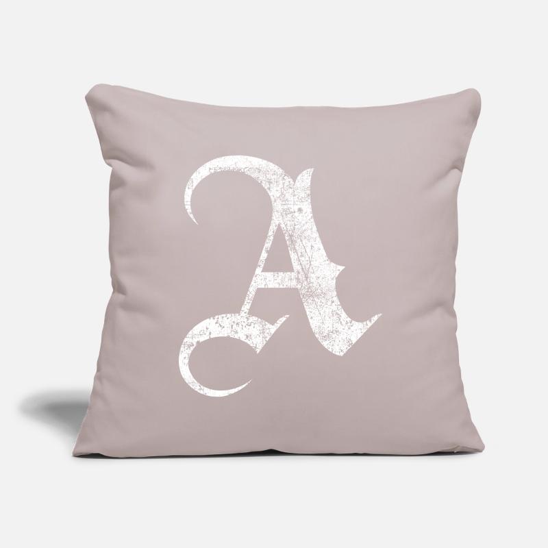 Tshirt alphabet initiale A Housse de coussin décorative 45 x 45 cm