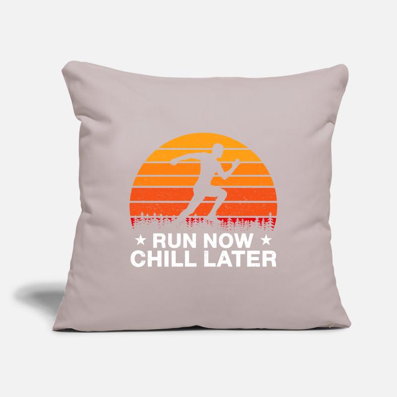 Running Run Now Chill Later Marathon Runner Gift Sofakissenbezug 45 x 45 cm