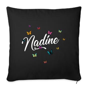 NADINE - Nom de fille avec des papillons colorés - Housse de coussin décorative 45 x 45 cm - noir - Devant