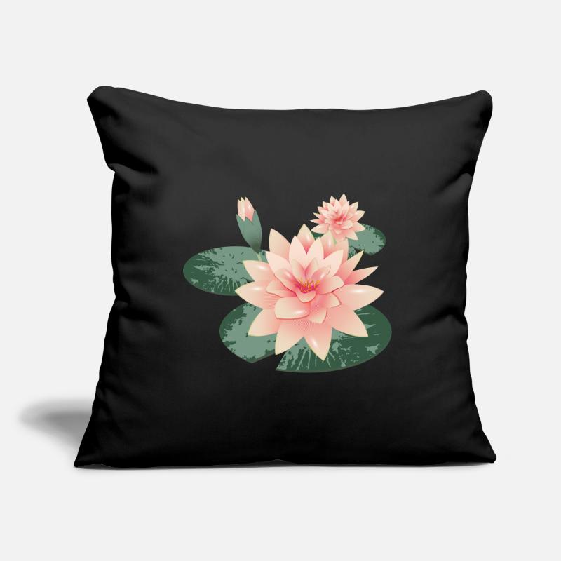 Deux fleurs de nénuphars avec bourgeon dans l’étang aux nénuphars Housse de coussin décorative 45 x 45 cm