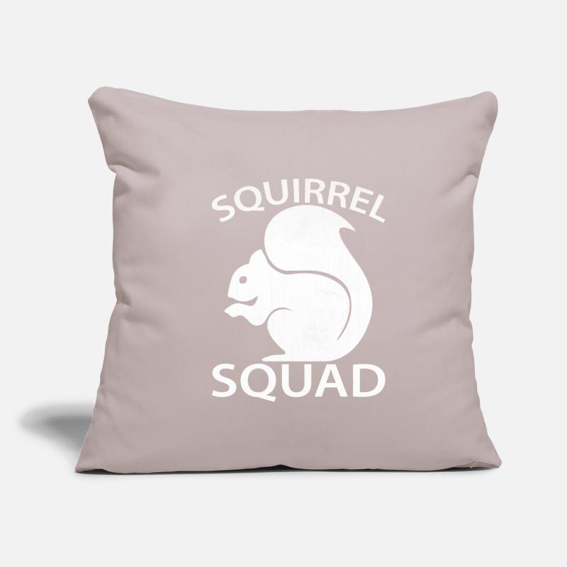Squirrel Squad | Eichhörnchen Geschenkidee Sofakissenbezug 45 x 45 cm