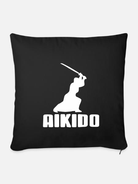Aikido Kämpfer mit schwert - Sofakissenbezug 45 x 45 cm - Schwarz