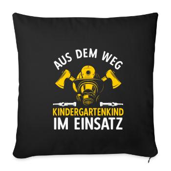 Aus Dem Weg Kindergartenkind im Einsatz Feuerwehrm - Sofakissenbezug 45 x 45 cm - Schwarz - Vorne