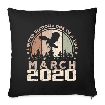 Incomparable depuis mars 2020, 4e Anniversaire - Housse de coussin décorative 45 x 45 cm - noir - Devant