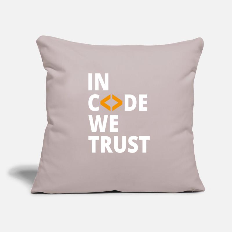 In code we trust Programmierer Geek Coding Nerd Sofakissenbezug 45 x 45 cm