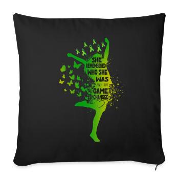 She Remembered Who She Was And The Game Changed - Sofa pillowcase 17,3'' x 17,3'' (45 x 45 cm) - black - Front
