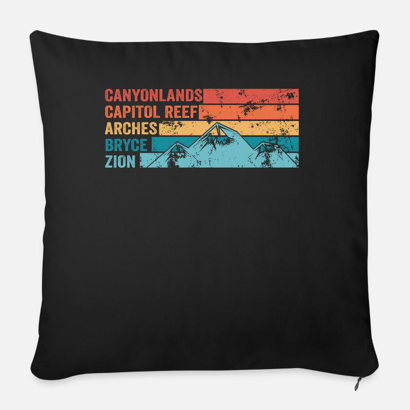 Explore Utah National Parks Mountains - Sofa pillowcase 17,3'' x 17,3'' (45 x 45 cm) - black