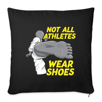 Tous les athlètes ne portent pas de chaussures drôles de karaté martial - Housse de coussin décorative 45 x 45 cm - noir - Devant
