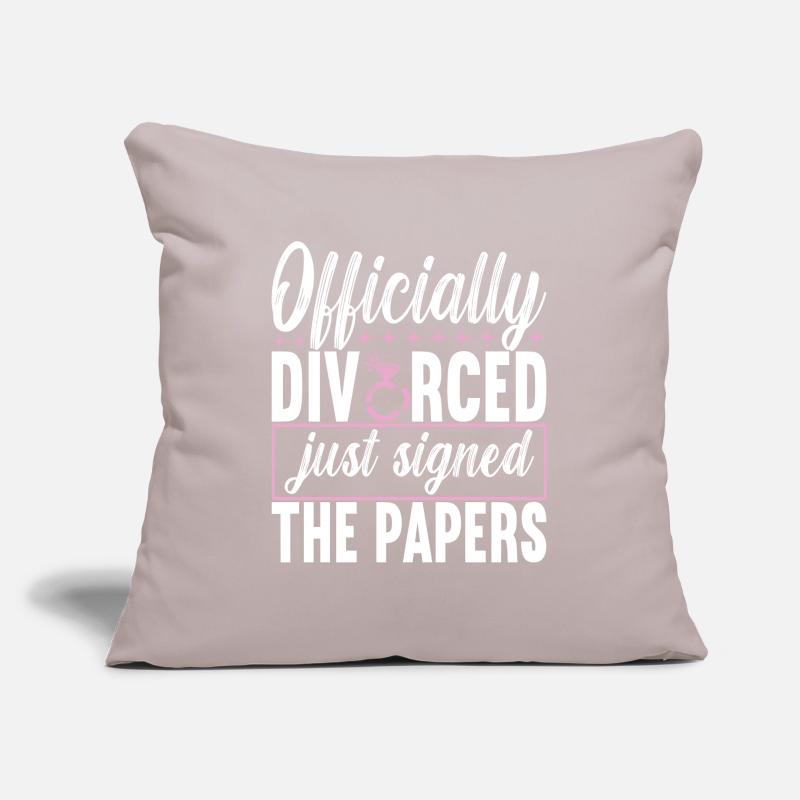 Divorce Divorced Sofa pillowcase 17,3'' x 17,3'' (45 x 45 cm)
