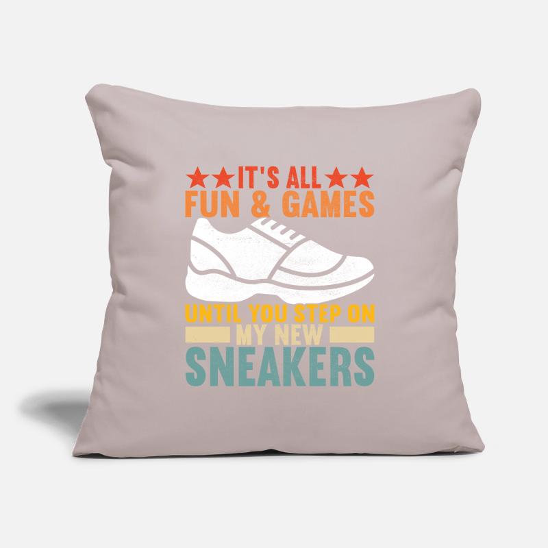 Sneakerhead Collectionneur de baskets Housse de coussin décorative 45 x 45 cm