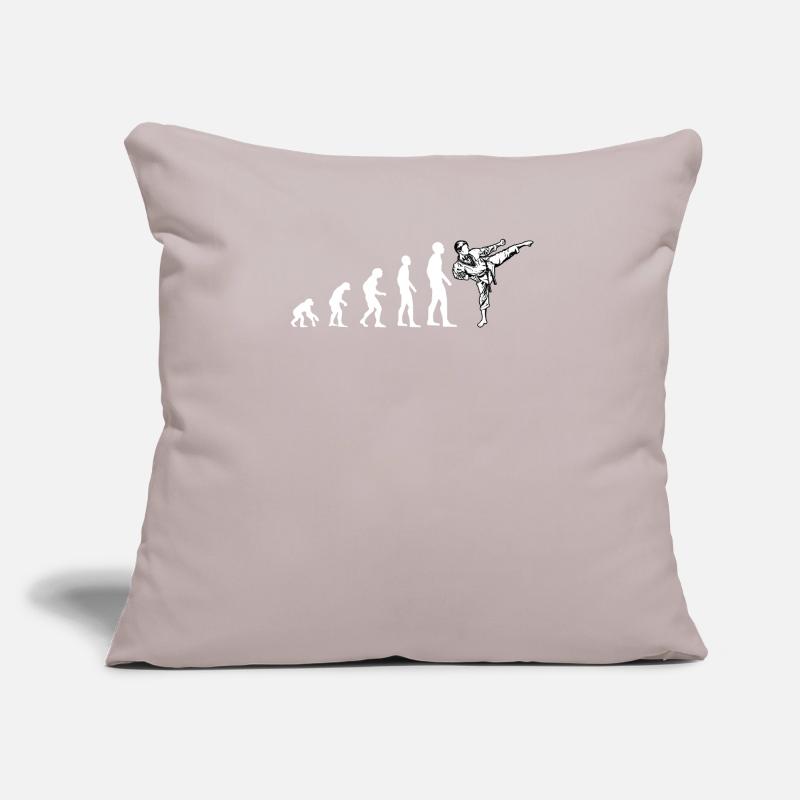 Evolution Taekwondo, karaté en blanc Housse de coussin décorative 45 x 45 cm