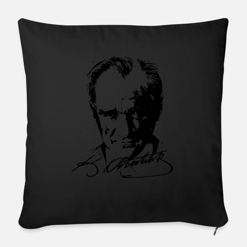Mustafa Kemal Atatürk - Sofakissenbezug 45 x 45 cm - Schwarz