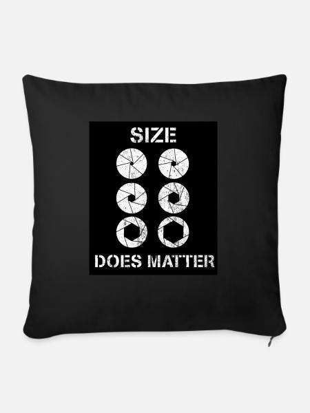 SIZE DOES MATTER - Sofakissenbezug 45 x 45 cm - Schwarz