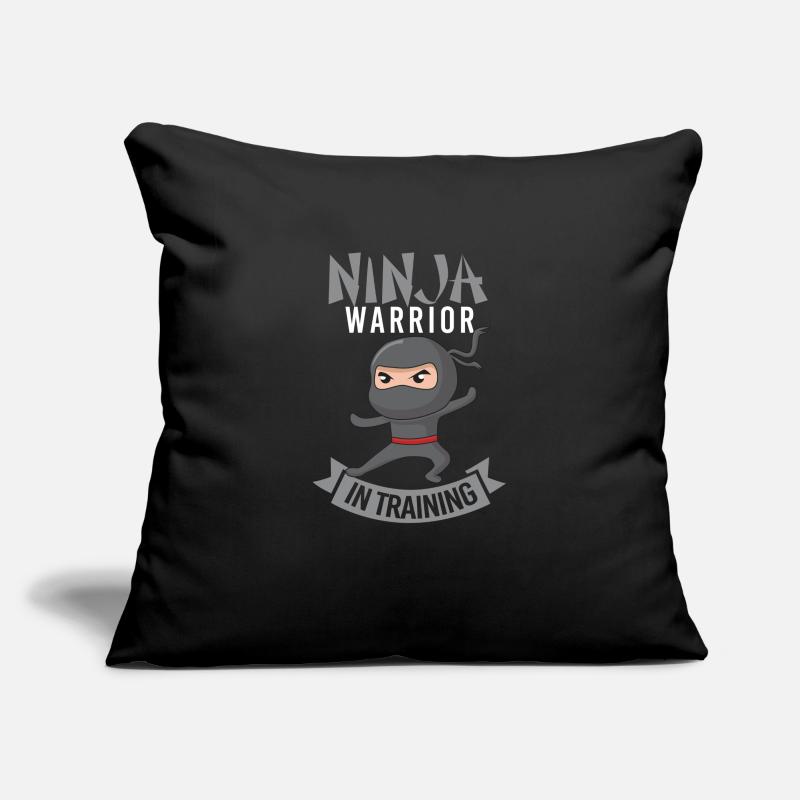 Black Ninja - Ninja Warrior In Training Sofakissenbezug 45 x 45 cm