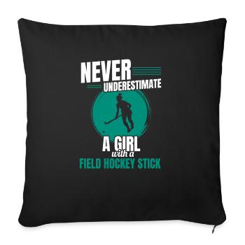 Une fille avec un bâton de hockey sur gazon marque un but sportif - Housse de coussin décorative 45 x 45 cm - noir - Devant