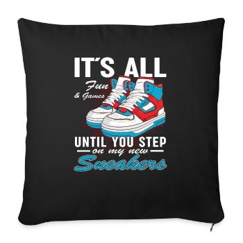 Lustiger Sneaker -Sammler - Turnschuhe - Sofakissenbezug 45 x 45 cm - Schwarz - Vorne