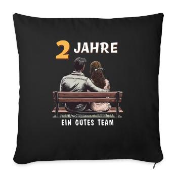 2 YEARS A GOOD TEAM MAN WOMAN - Sofa pillowcase 17,3'' x 17,3'' (45 x 45 cm) - black - Front