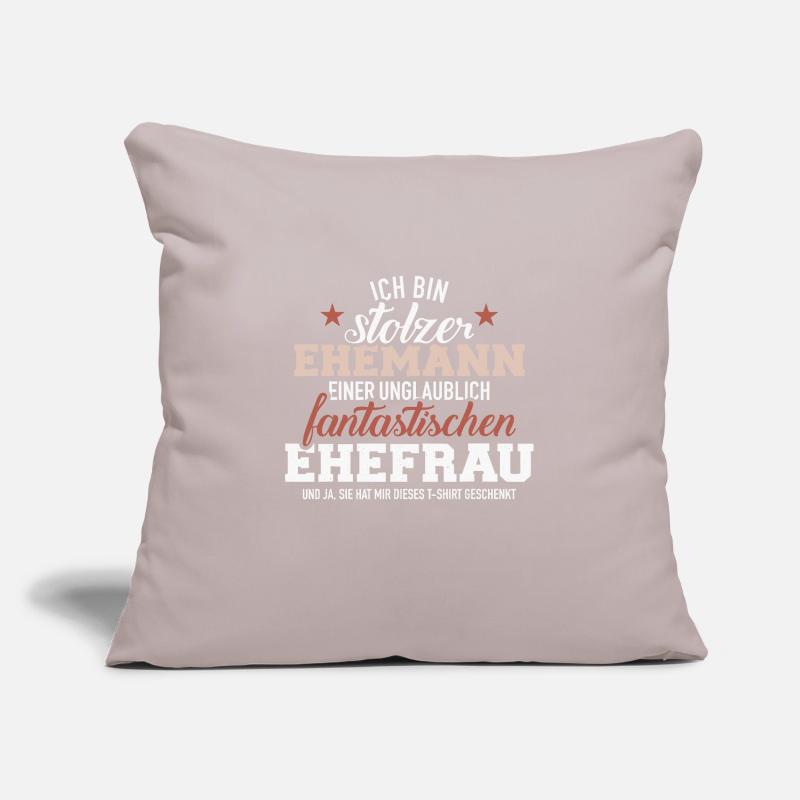 Stolzer Ehemann von fantastischer Ehefrau Sofakissenbezug 45 x 45 cm