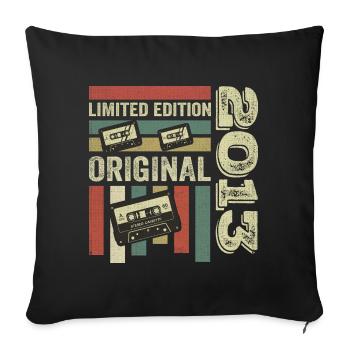 Vintage 2013 - Retro Birthday Quote 2013 - Sofa pillowcase 17,3'' x 17,3'' (45 x 45 cm) - black - Front
