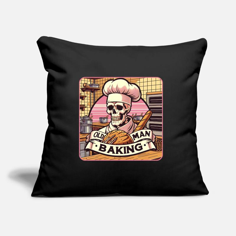 Old Man Baking Skull mit Bäckermütze mit Brot Sofakissenbezug 45 x 45 cm