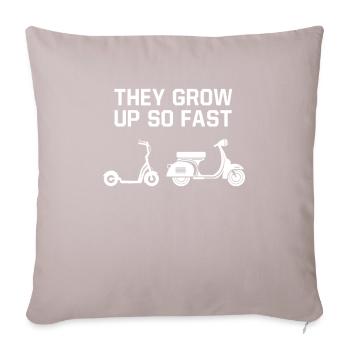 They Grow Up So Fast Roller Motorroller Scooter - Sofakissenbezug 45 x 45 cm - helles Taupe - Vorne