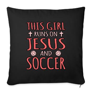 Cette fille court sur Jésus et le football - Housse de coussin décorative 45 x 45 cm - noir - Devant