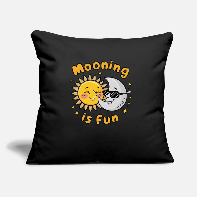 Solar Eclipse Funny Mooning The Sun Is Fun Sofa pillowcase 17,3'' x 17,3'' (45 x 45 cm)