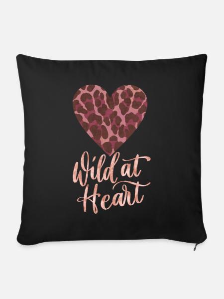Wild at Heart mit Leoparden-Herz - Sofakissenbezug 45 x 45 cm - Schwarz