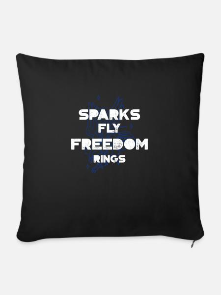 Sparks Fly Freedom Rings Independence Day - Sofakissenbezug 45 x 45 cm - Schwarz