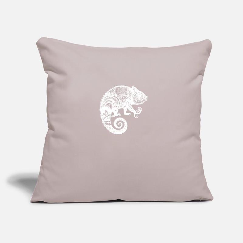 Chameleon with boho Aztec patterns Sofa pillowcase 17,3'' x 17,3'' (45 x 45 cm)