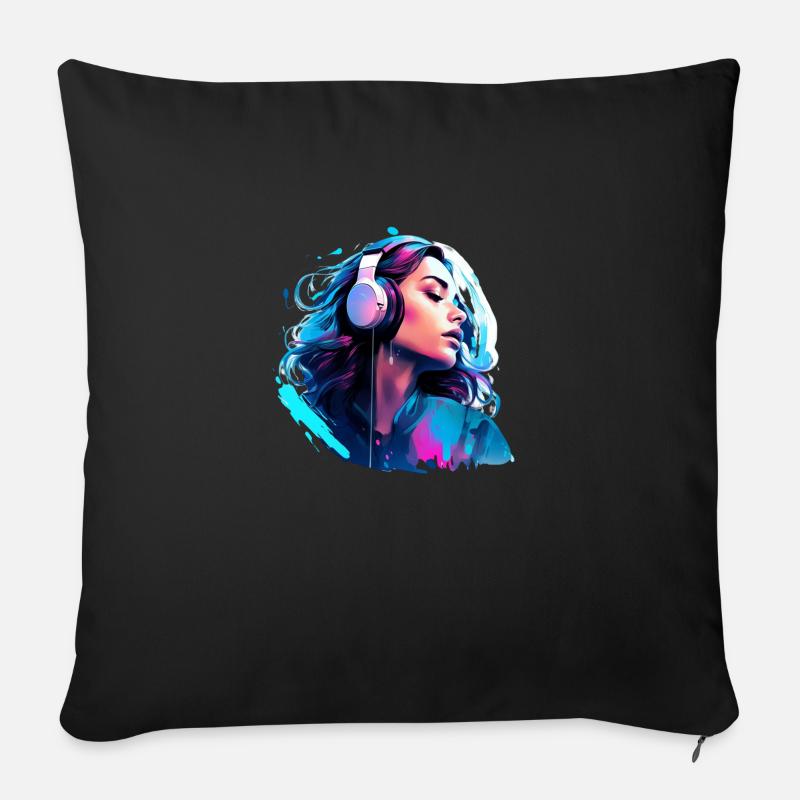 Frau mit Kopfhörern genießt die Musik - Sofakissenbezug 45 x 45 cm - Schwarz