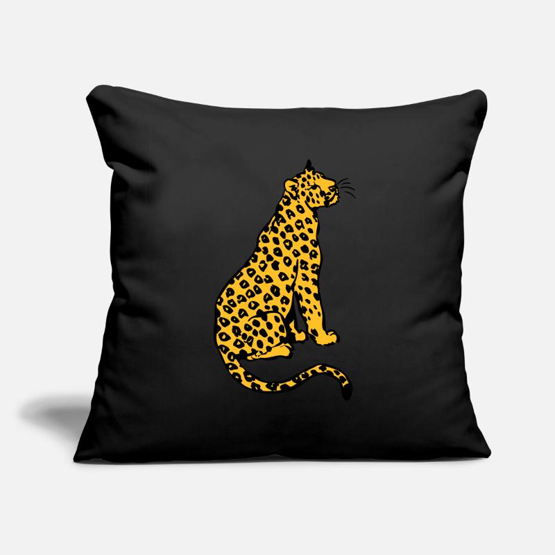 Sitzende Leopard von Cheerful Madness!! Sofakissenbezug 45 x 45 cm
