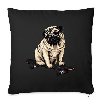 Mops auf dem Skateboard: Niedlicher Rollspaß - Sofakissenbezug 45 x 45 cm - Schwarz - Vorne