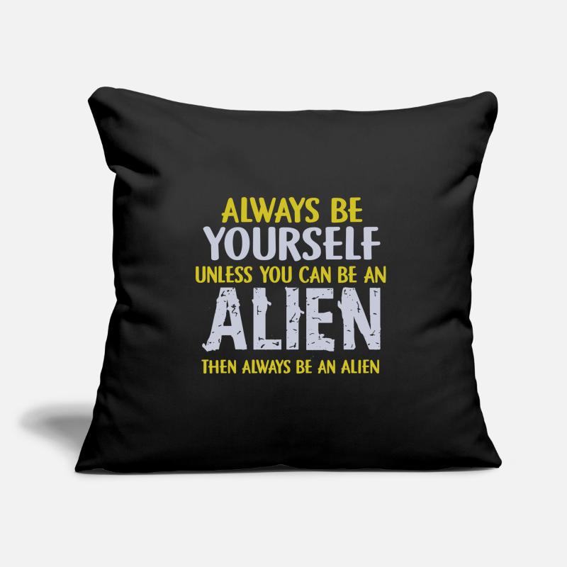 Alien Sofakissenbezug 45 x 45 cm