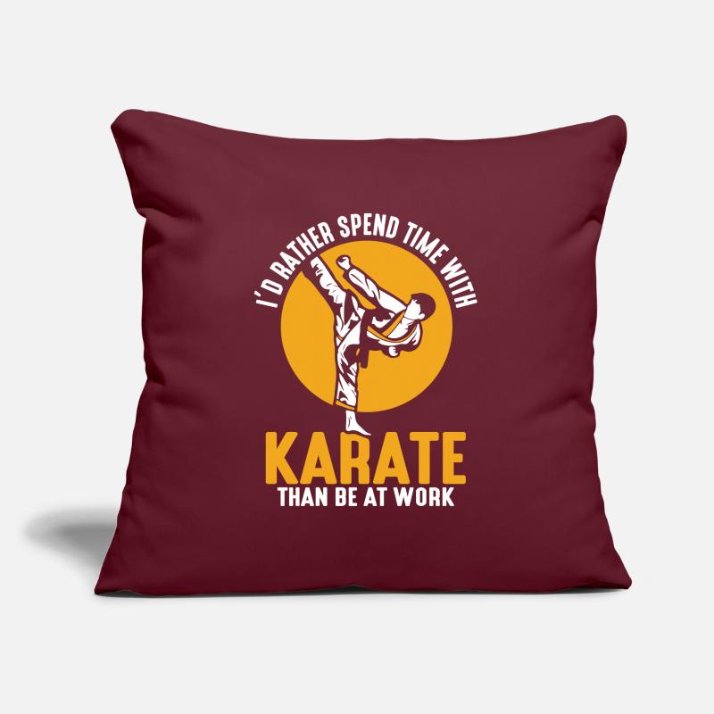 I’d rather spend time with Karate than be at work Sofakissenbezug 45 x 45 cm